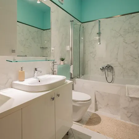 Luxury Aria In Centre Apartment